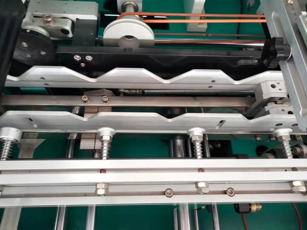 Servo Driven UV Bottle Printer Multicolor Screen Printing Machine Dengan Hot Stamping Label